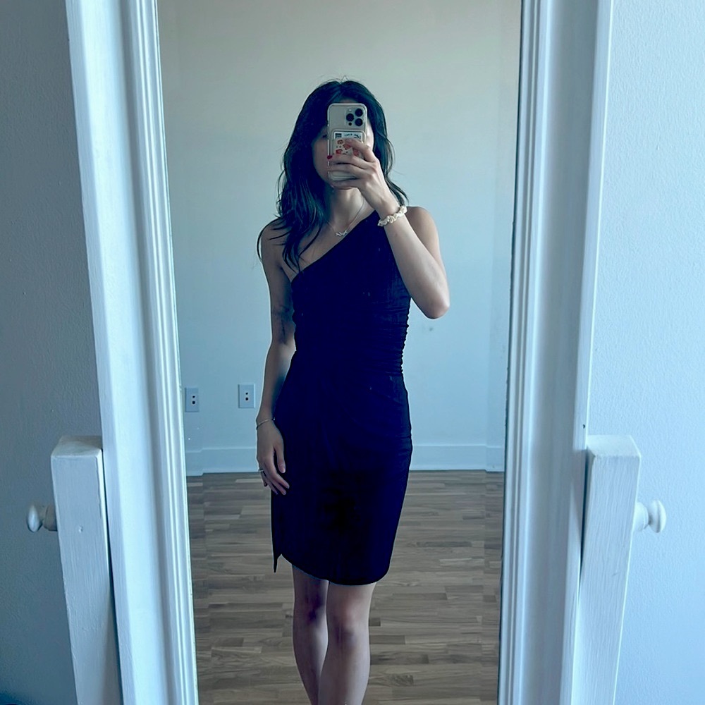 NWT Gucci one shoulder chain detailing bodycon ruched draped dress